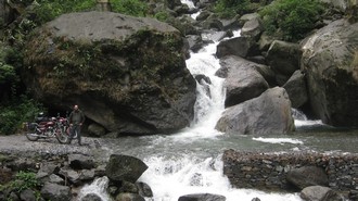 3mSikkimWaterfall1.jpg