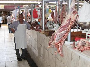 Piura_meat_market20.JPG