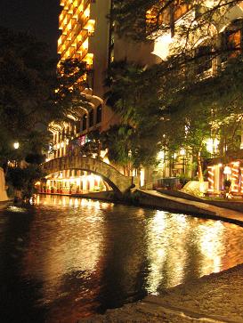 riverwalk_nite14.jpg