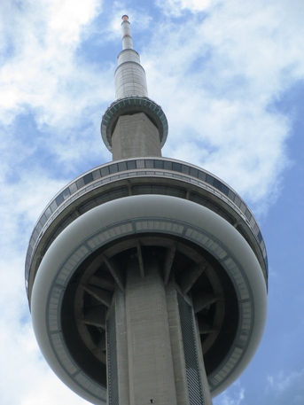 01cntower.JPG