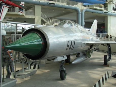 16mig21.JPG