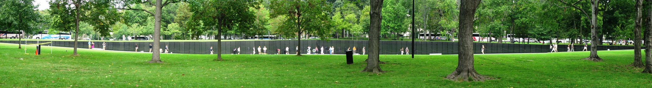 1vietnammemorial.jpg