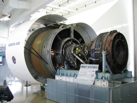 6bigjetengine.JPG