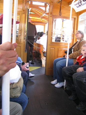 cc6cablecarinside.JPG