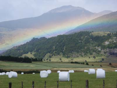 025RainbowOutsideCoyhaique.jpg