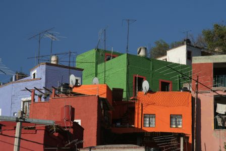 Guanuatocolourfulbuildings.jpg