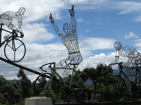 cyclistsstatue.JPG