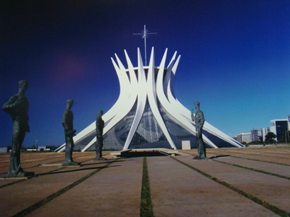 30MuseoOscarNiemeyer31.jpg