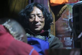 12_TibetanCook_320.JPG