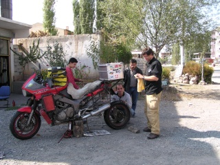 Changing tyres in İgdir