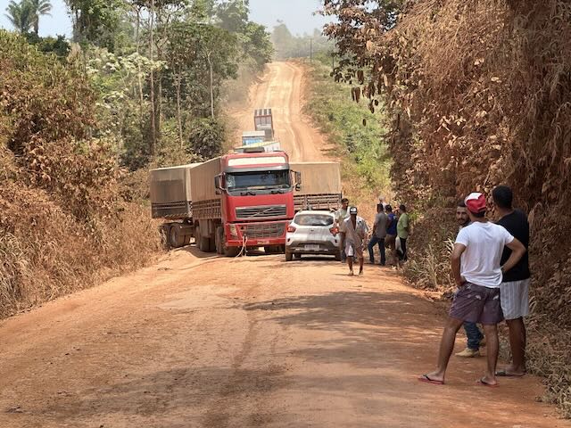 jackknifed truck