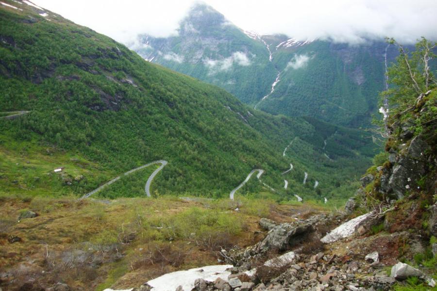 switchbacks in Norway