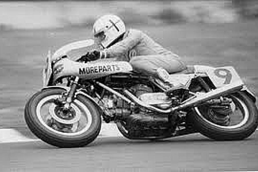 Hailwood in Australia in the 1977 Castrol 6 hr Race