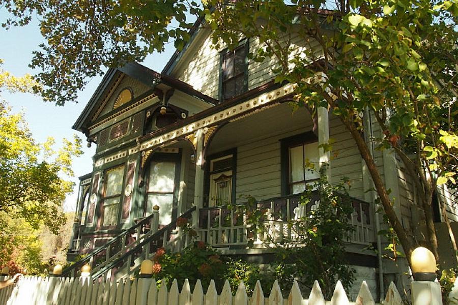 Old house in Sonora on Cal 49