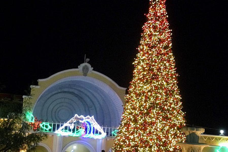 Huehuetenango, Christmas decorations in the main square