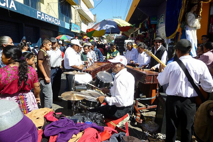 Huehuetenango, Street band in the markets