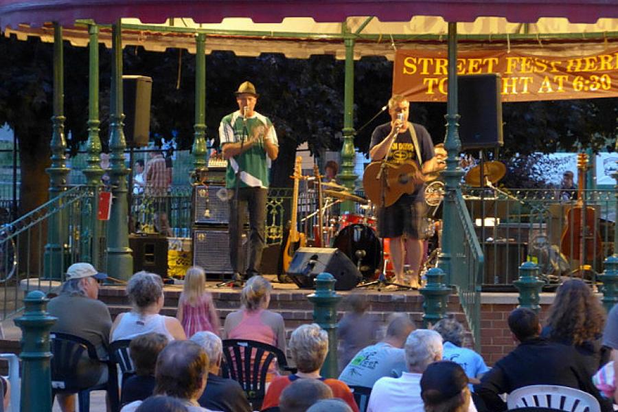 Revelstoke, Main Street concert