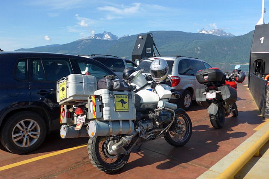 Inland ferry across North Arrow Lake