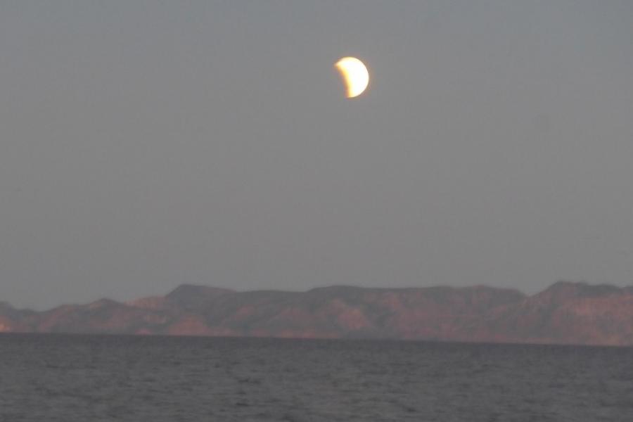 Eclipse of the super moon, Loreto 2