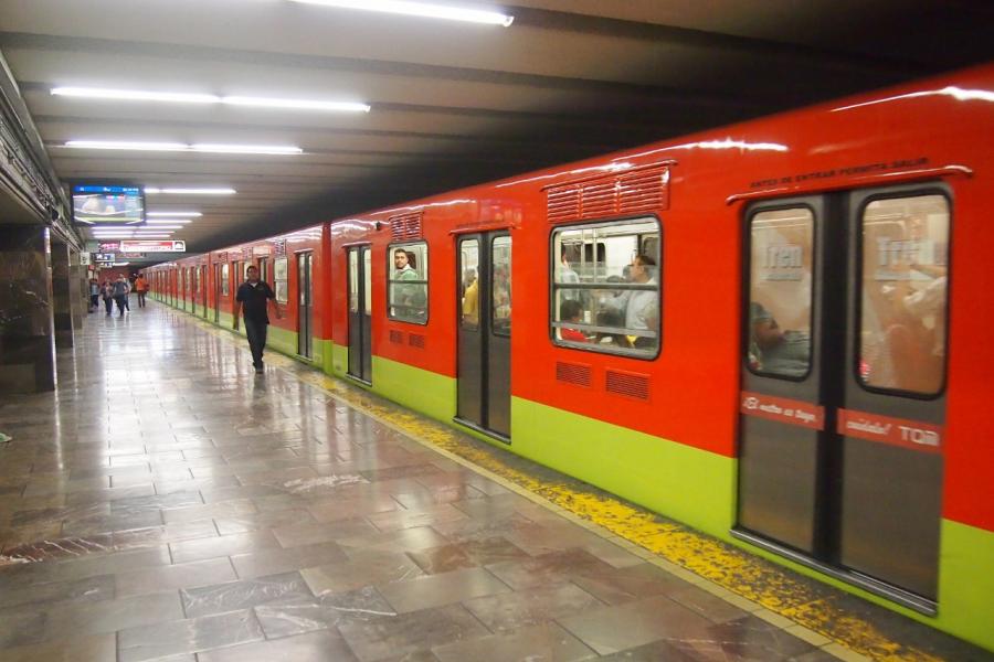 Mexico city metro