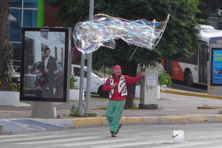 Christmas day busker, Panama City