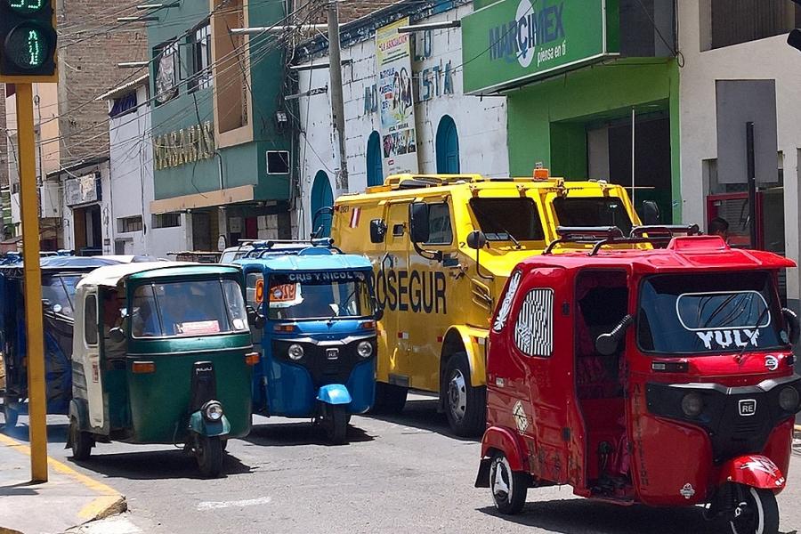 A Life Behind Bars. This photo supports a blog by Team Elephant travelling in Peru