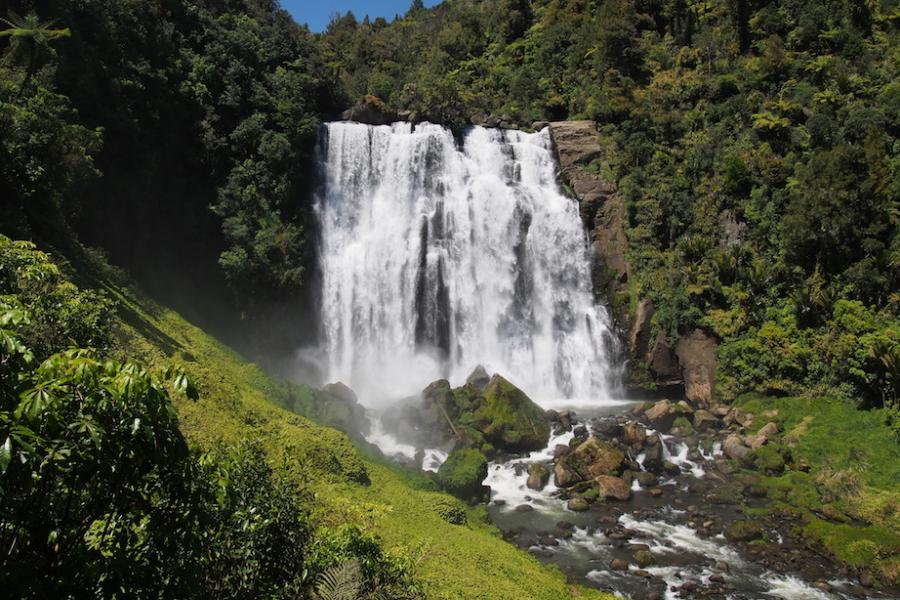 Marakopa falls