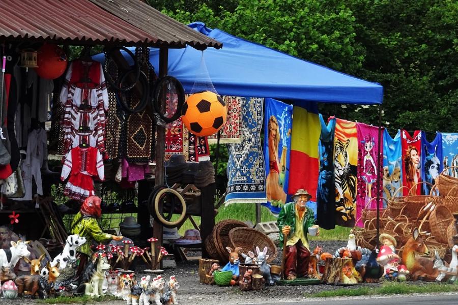 roadside shopping