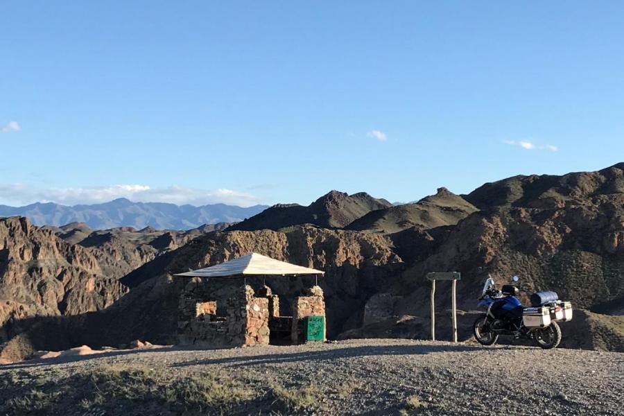 Charyn Canyon Kazakhstan, BMW 1200GS, 