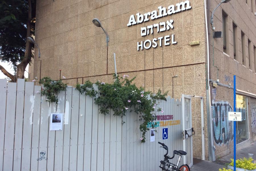 Tel Aviv, Abraham Hostel.