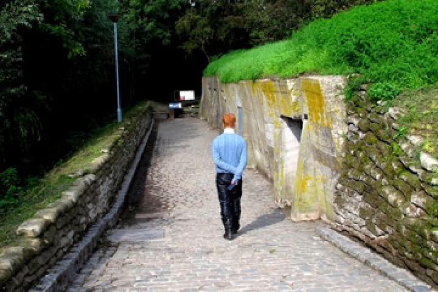 walking down to the Dressing Stations