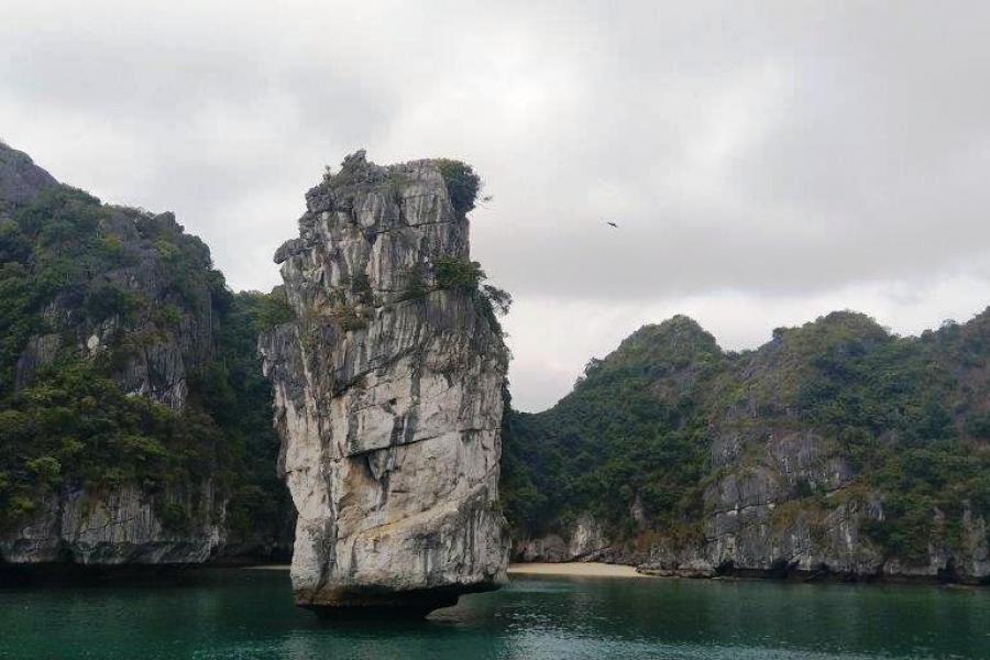 halong bay