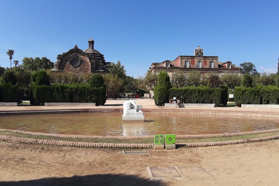 Pond in front of Parlament de Catalunya