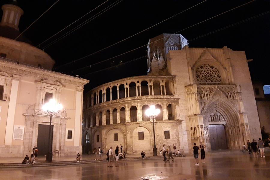 Streets of Valencia in the evening 4