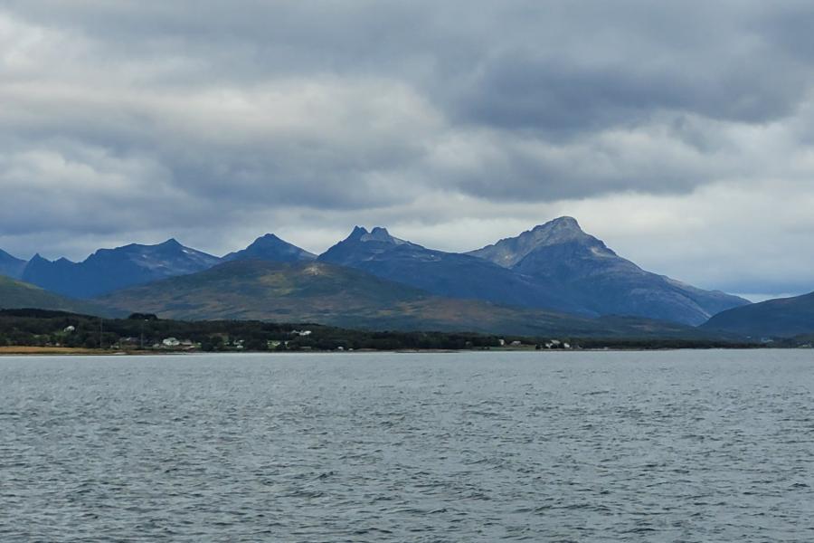 Troms fjord 2