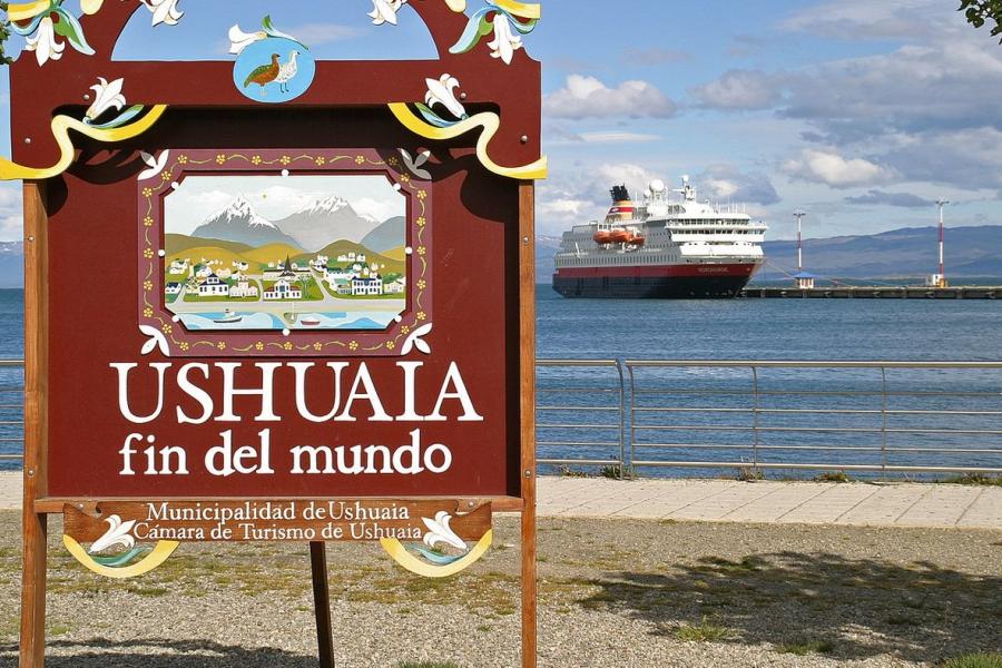 "Fin del Mundo" sign, Ushuaia, Argentina