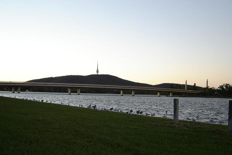 Commonwealth Avenue Bridge, Canberra, Australia