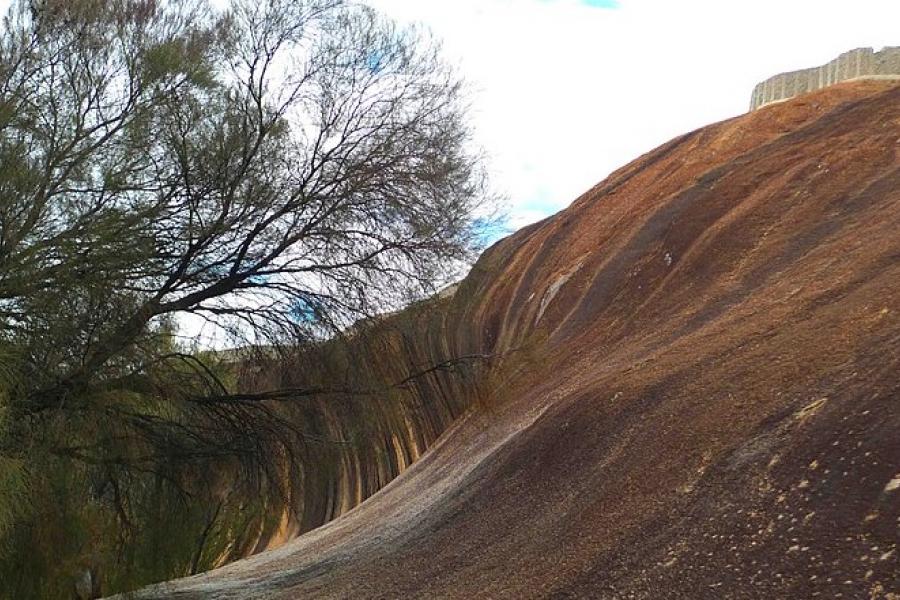 Curves of the Wave Rock