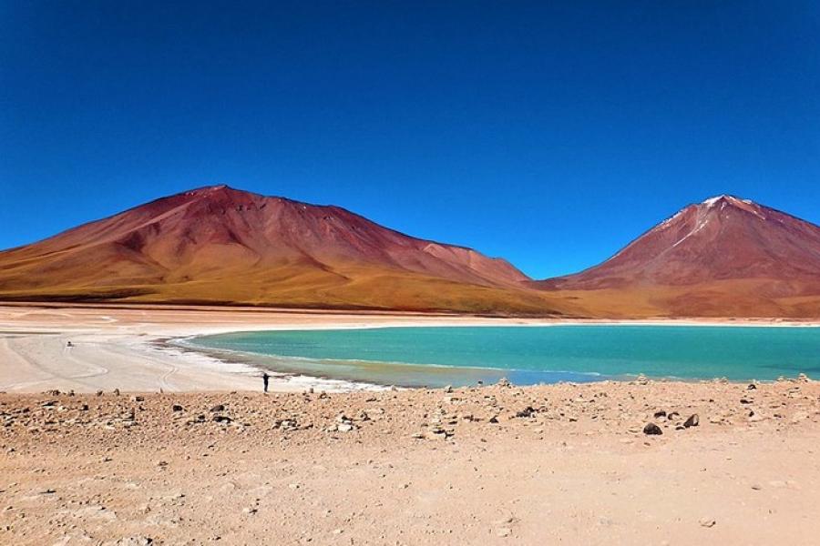 Turquoise waters of Laguna Verde