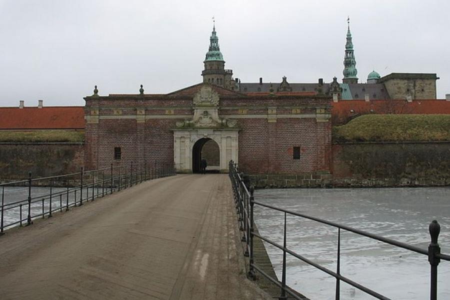 Walkway over the moat, Kronborg Castle