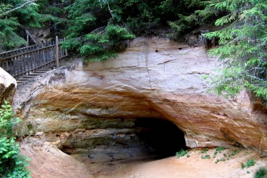 Accessible sandstone cave, Taevaskoja, Estonia