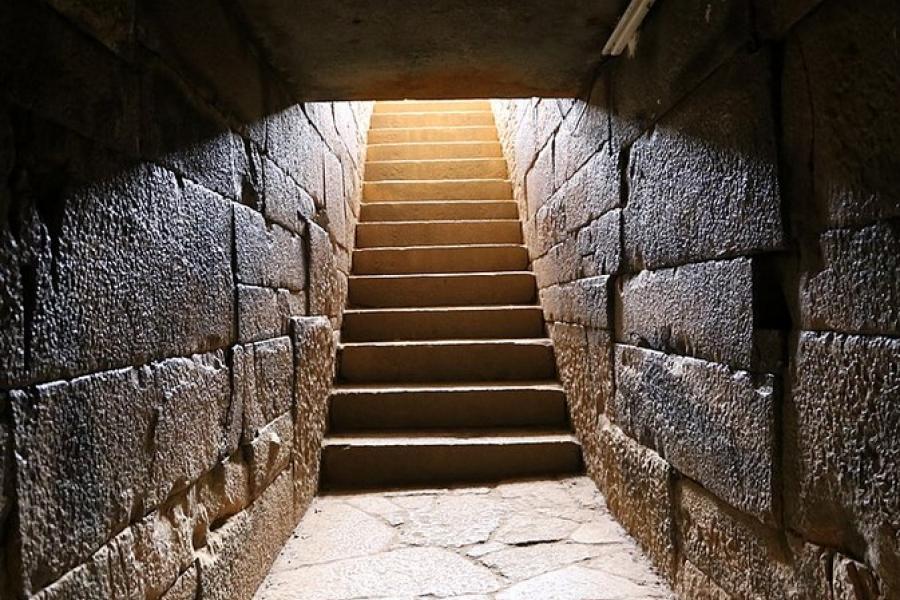 Tombs steps leading outside to the light, Aksum, Ethiopia