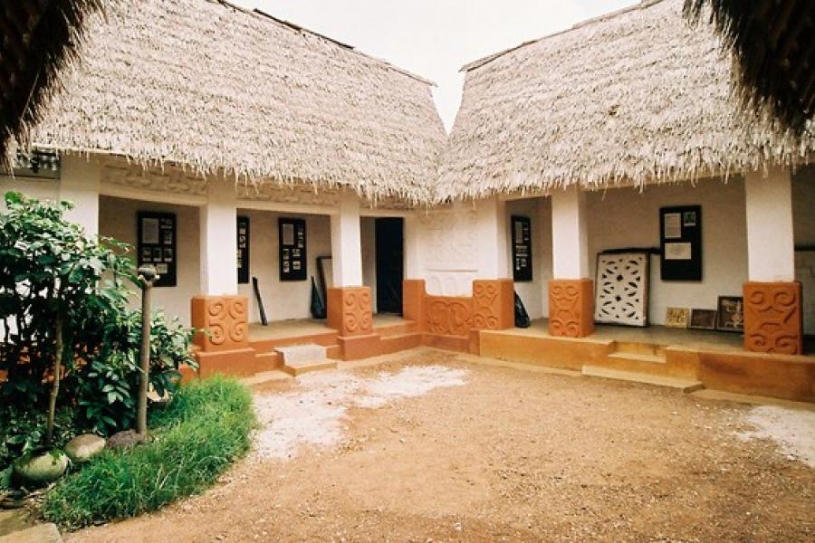 Asante traditional building, exterior