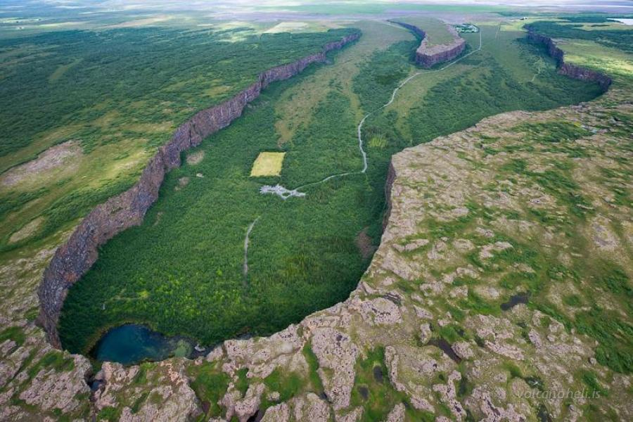 Ásbyrgi canyon